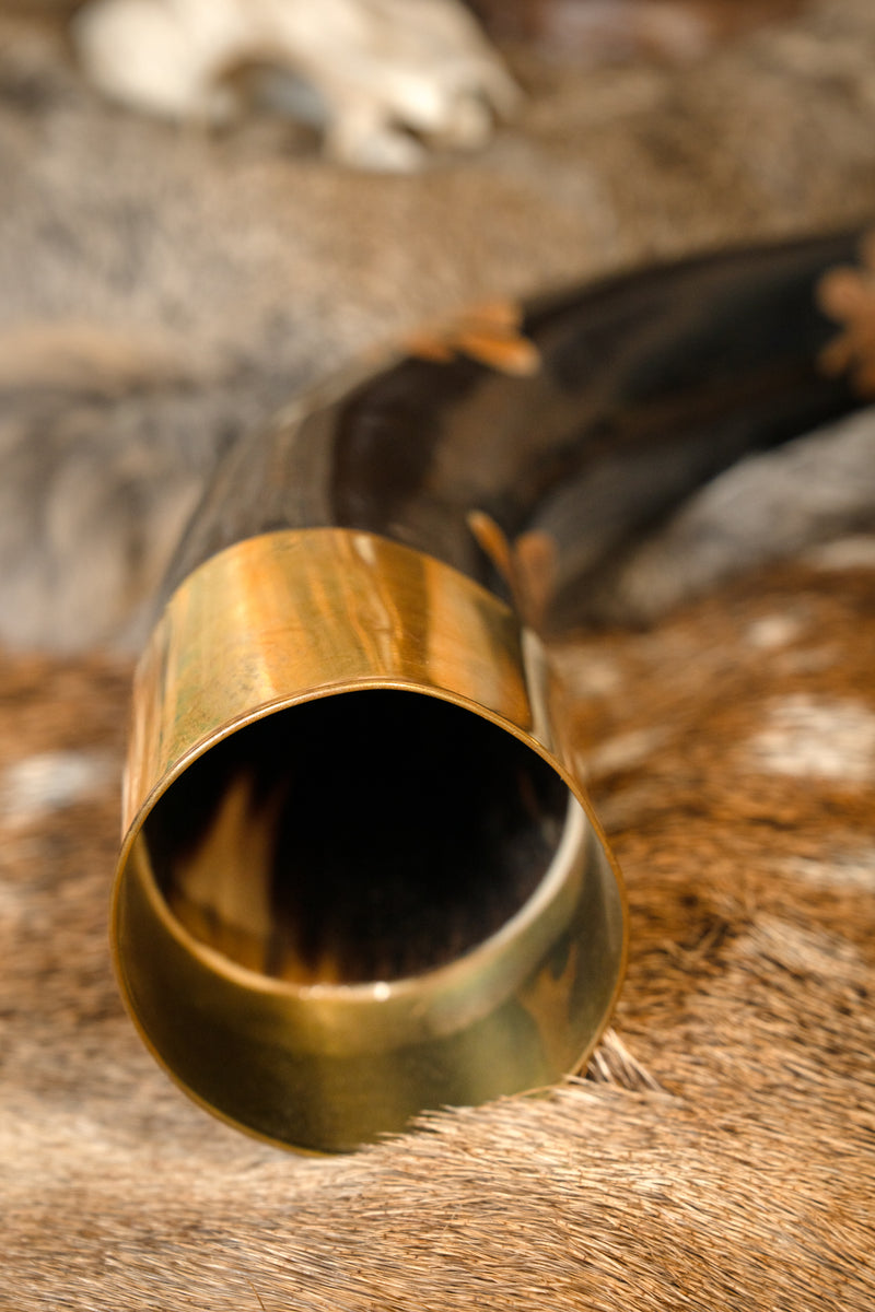 Pagan drikkehorn Mabon med læderholder, 500-650 ml 