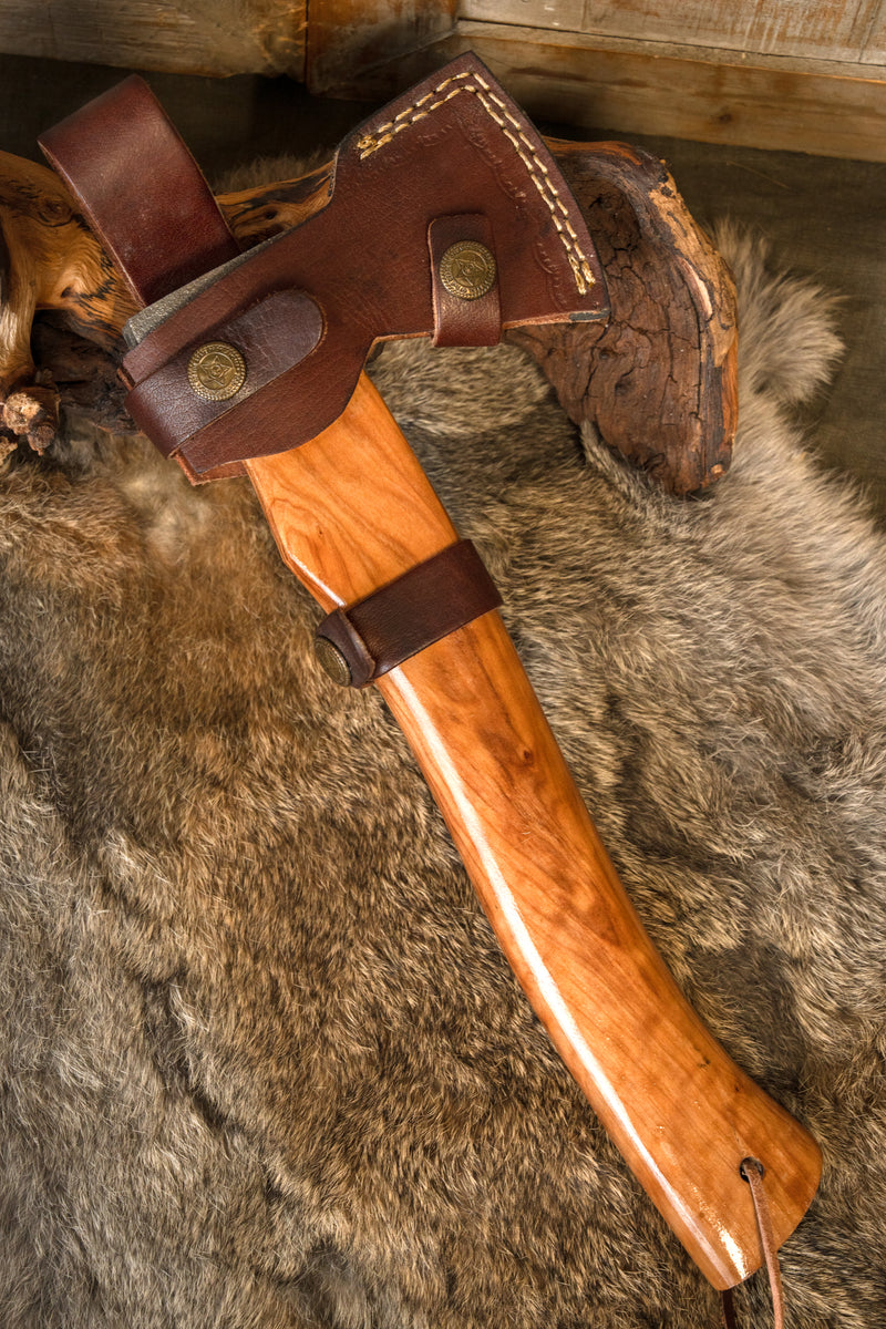 Traditionele outdoorbijl, semi-scherp