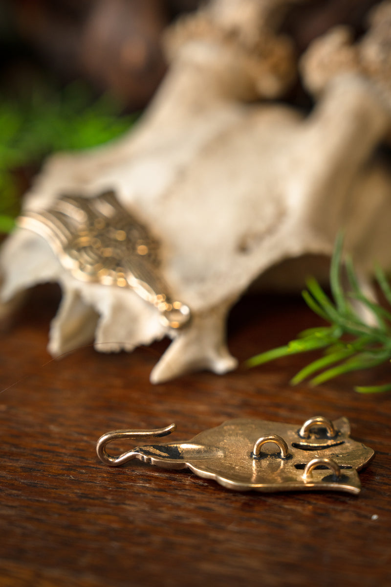 Rusvik mantelsluiting, brons