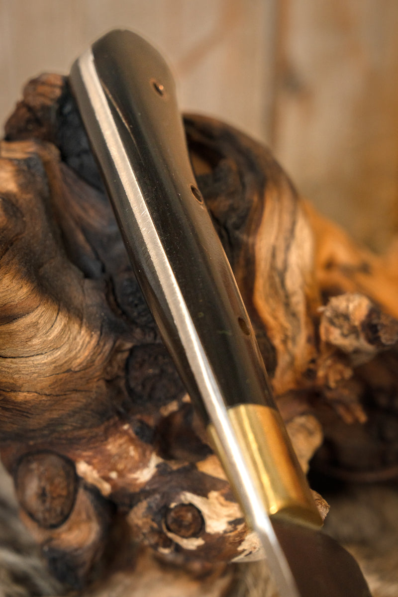 Middeleeuws mes Mildreth, semi-scherp