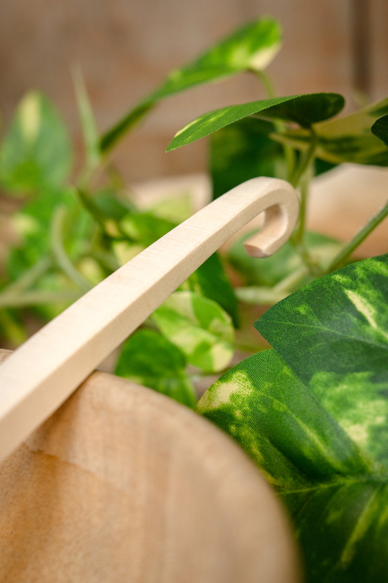 Eating spoon with hook