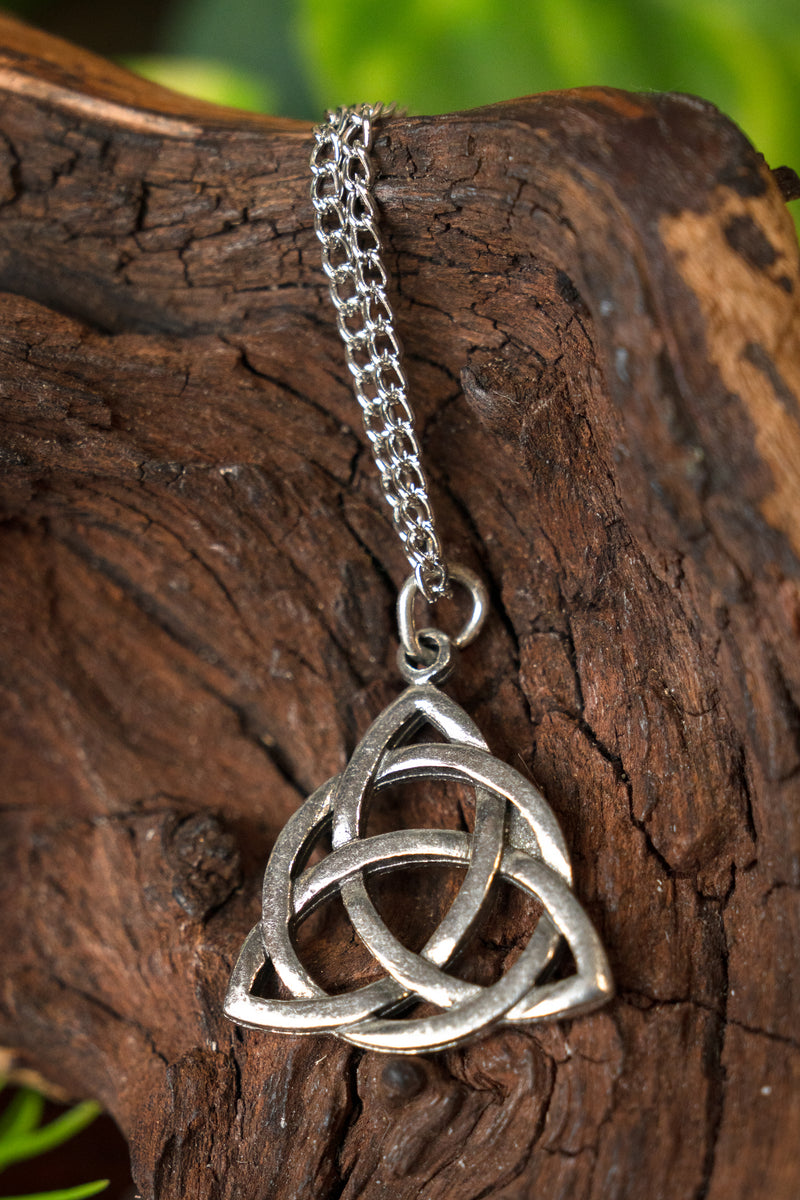Triquetra hanger, tin