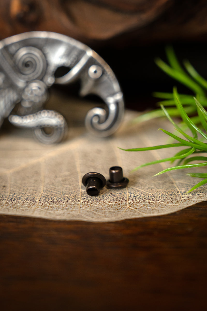 Germaanse raaf riembeslag grote volksverhuizing, paar links en rechts, brons