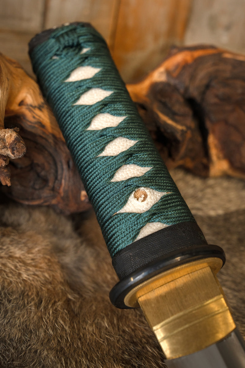 John Lee Tio Kejs Tanto, vass 