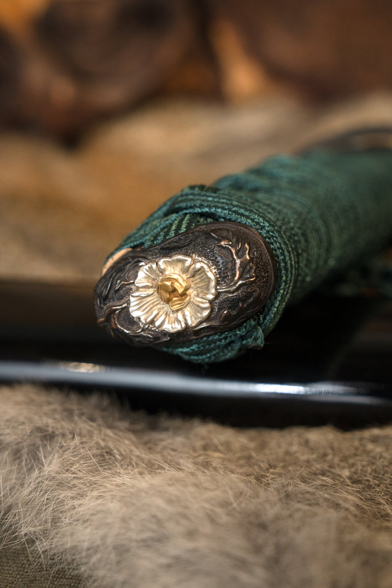 John Lee Tio Kejs Tanto, vass 