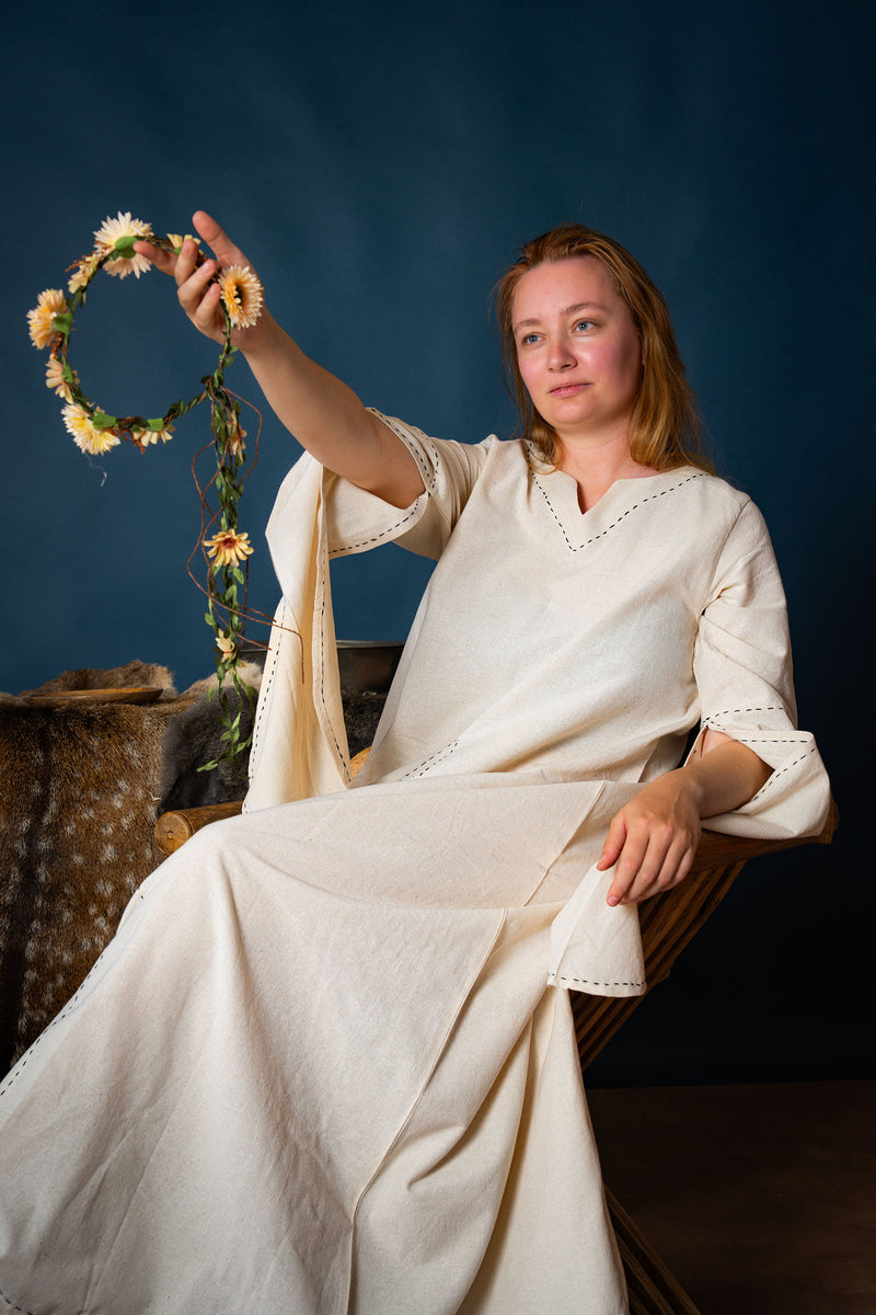 Middelalderlig kjole Begina, naturlig