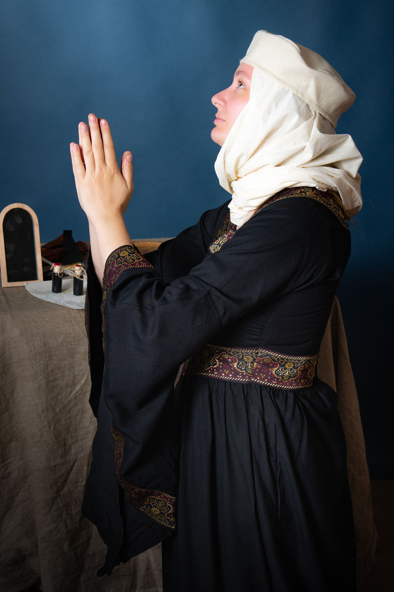 Medieval dress Eleonora, black