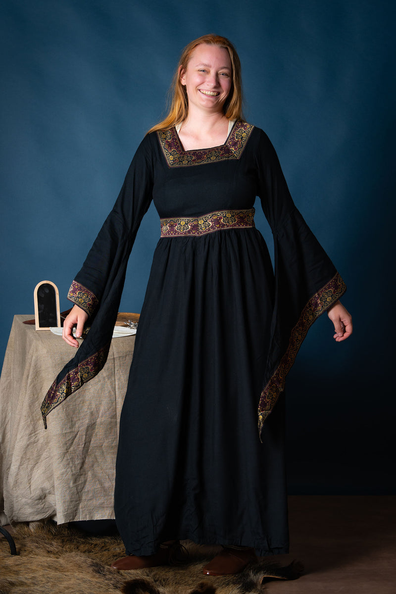 Medieval dress Eleonora, black