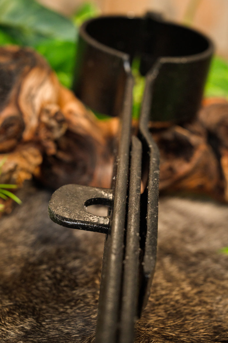 Middeleeuwse handboeien met stang