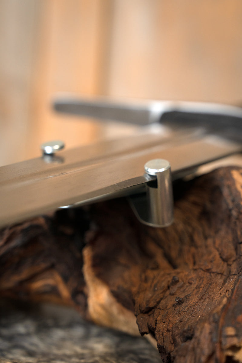 Colgador de pared para espadas, ancho máximo de hoja 6,9 cm 