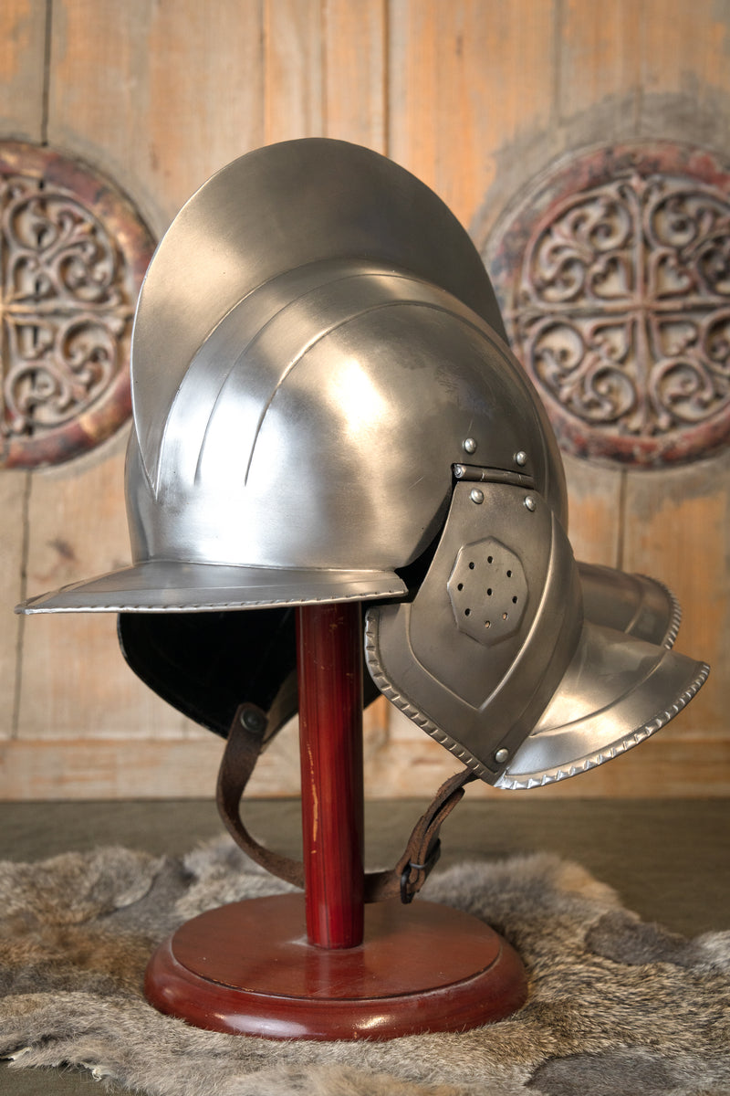 16e eeuwse Burgonet Kaspar gepolijst, 1.2 mm