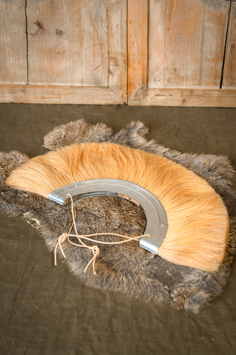 Fond métallique romain crête de casque, blanc 