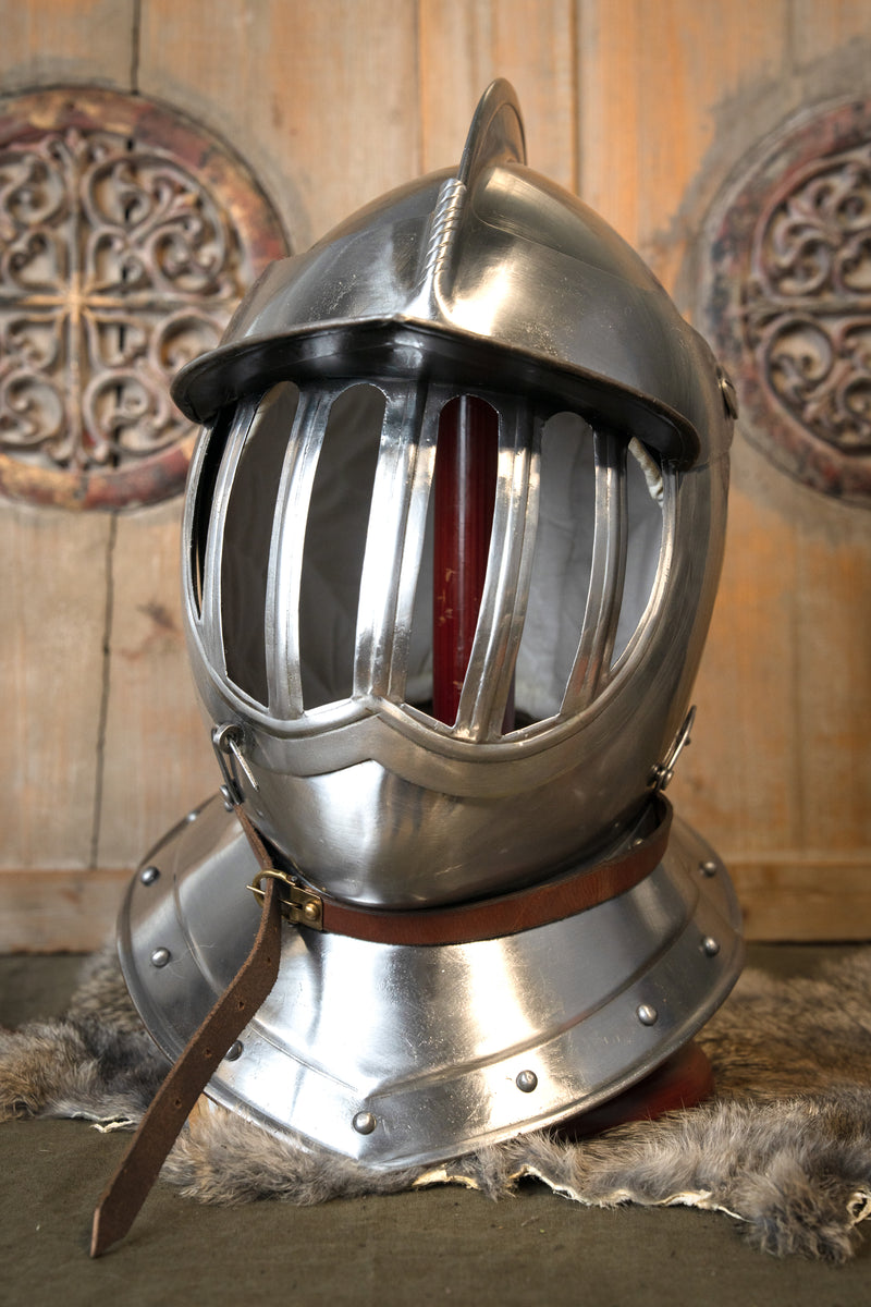 17e eeuwse gesloten helm, 1.6 mm