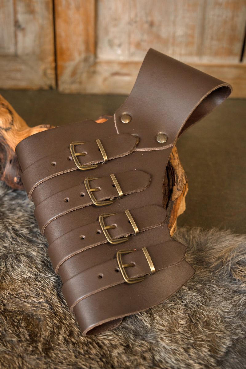 15:e århundradets svärdhållare, brun 