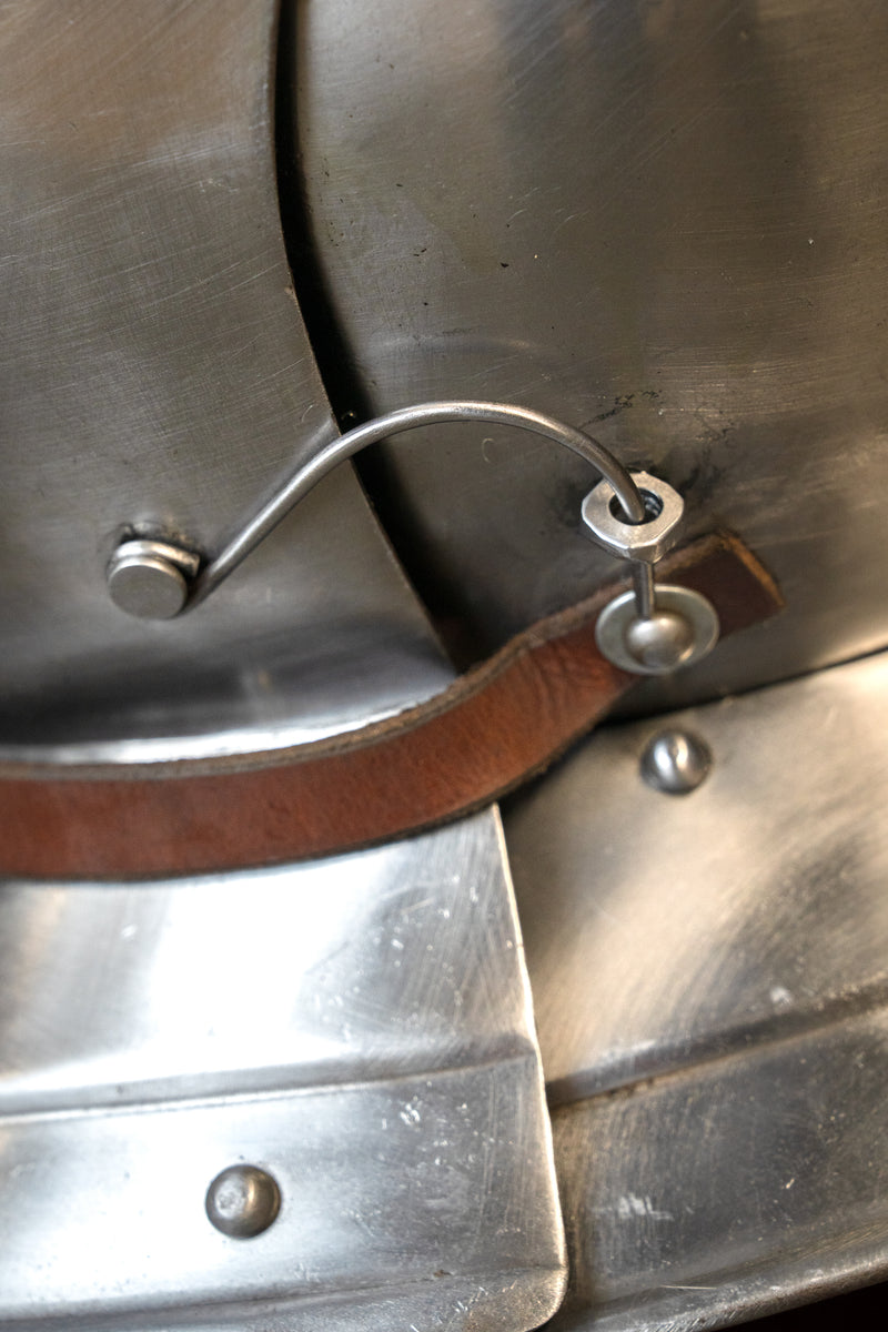 17e eeuwse gesloten helm, 1.6 mm