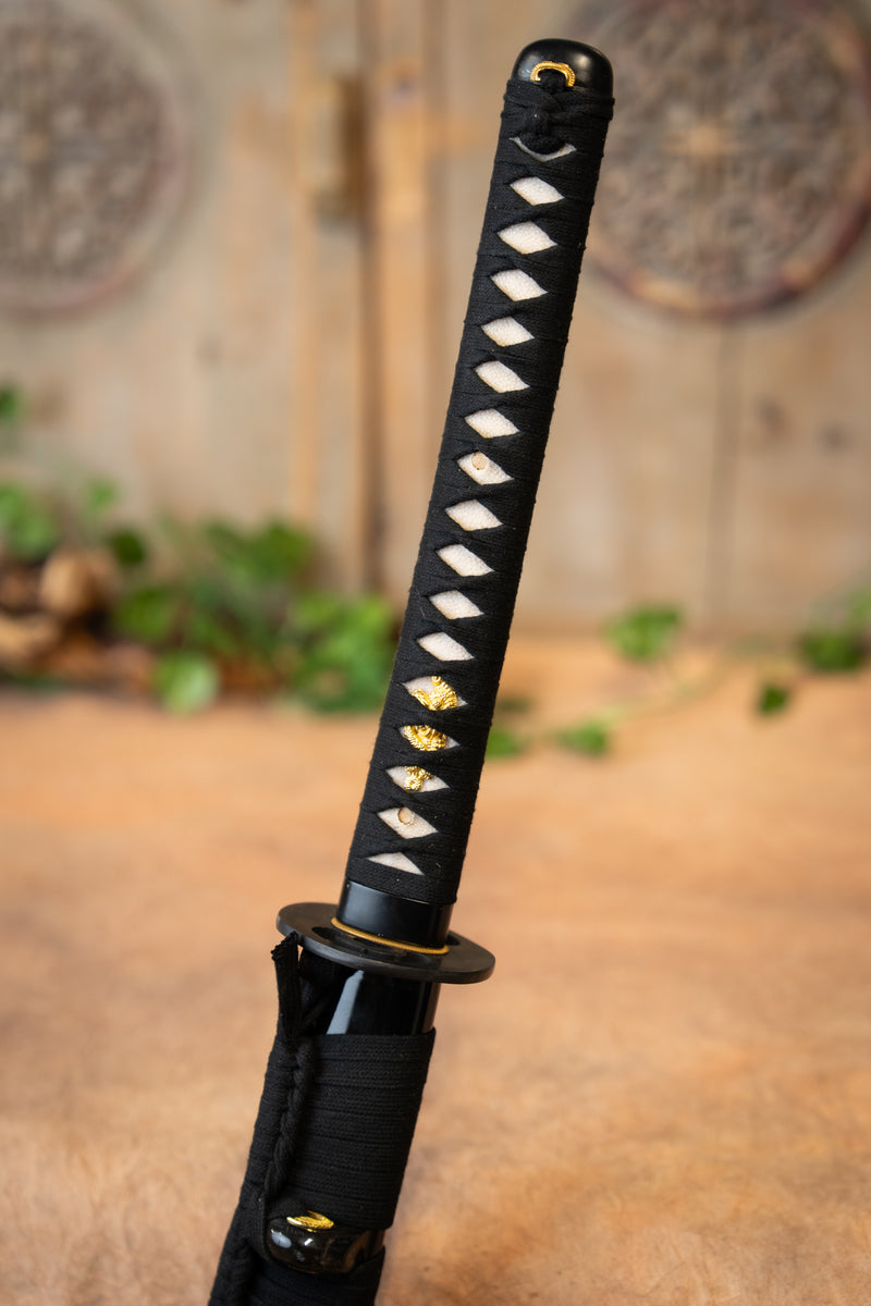 John Lee pratica ninjato, spuntato (battle-ready) 