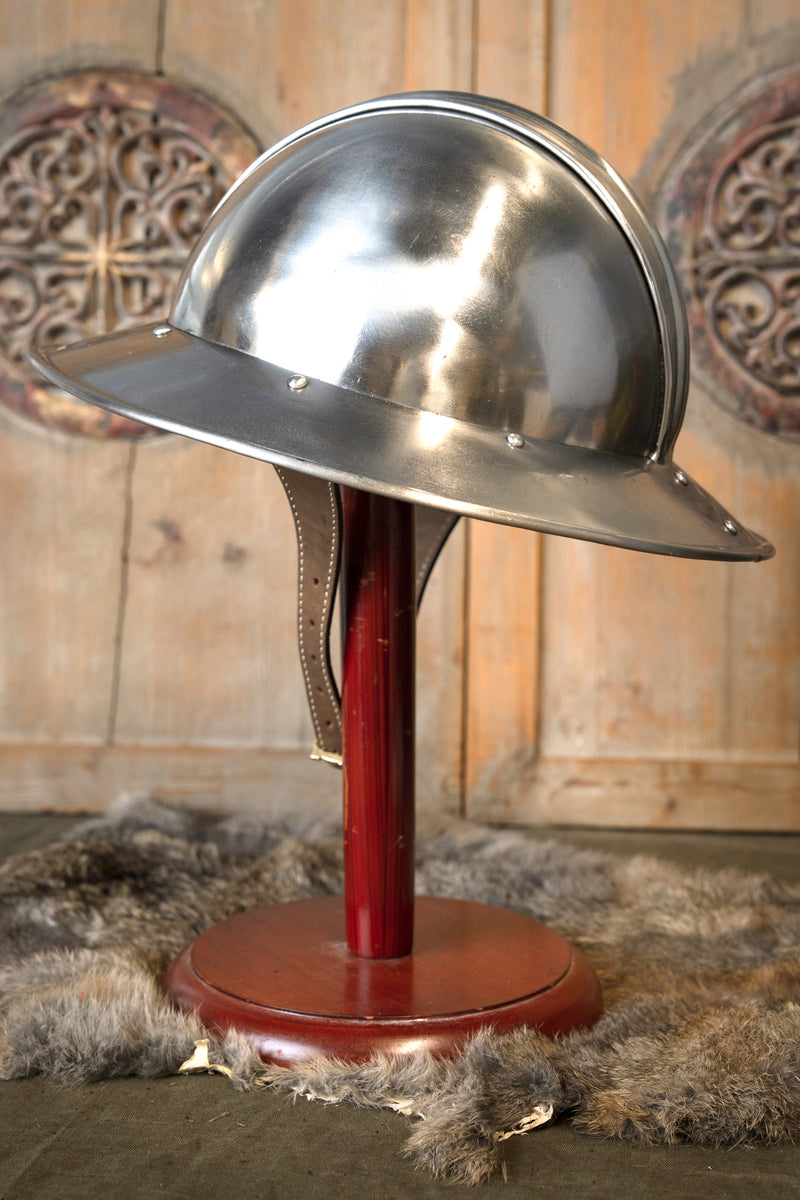 14e eeuwse ketelhoed, 1-1.2 mm