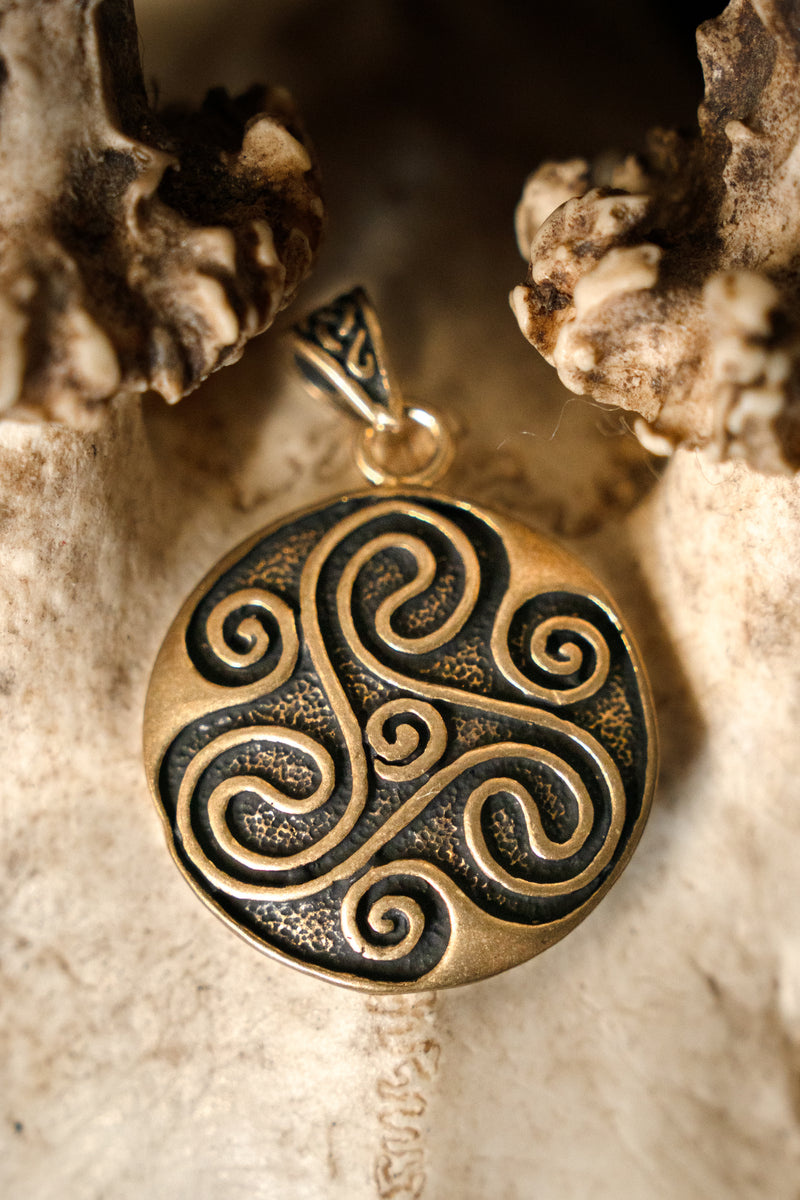 Amulette Triskelion celtique, bronze 