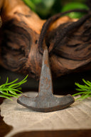 Handsmidda järn Tors hammare, järn med läder 