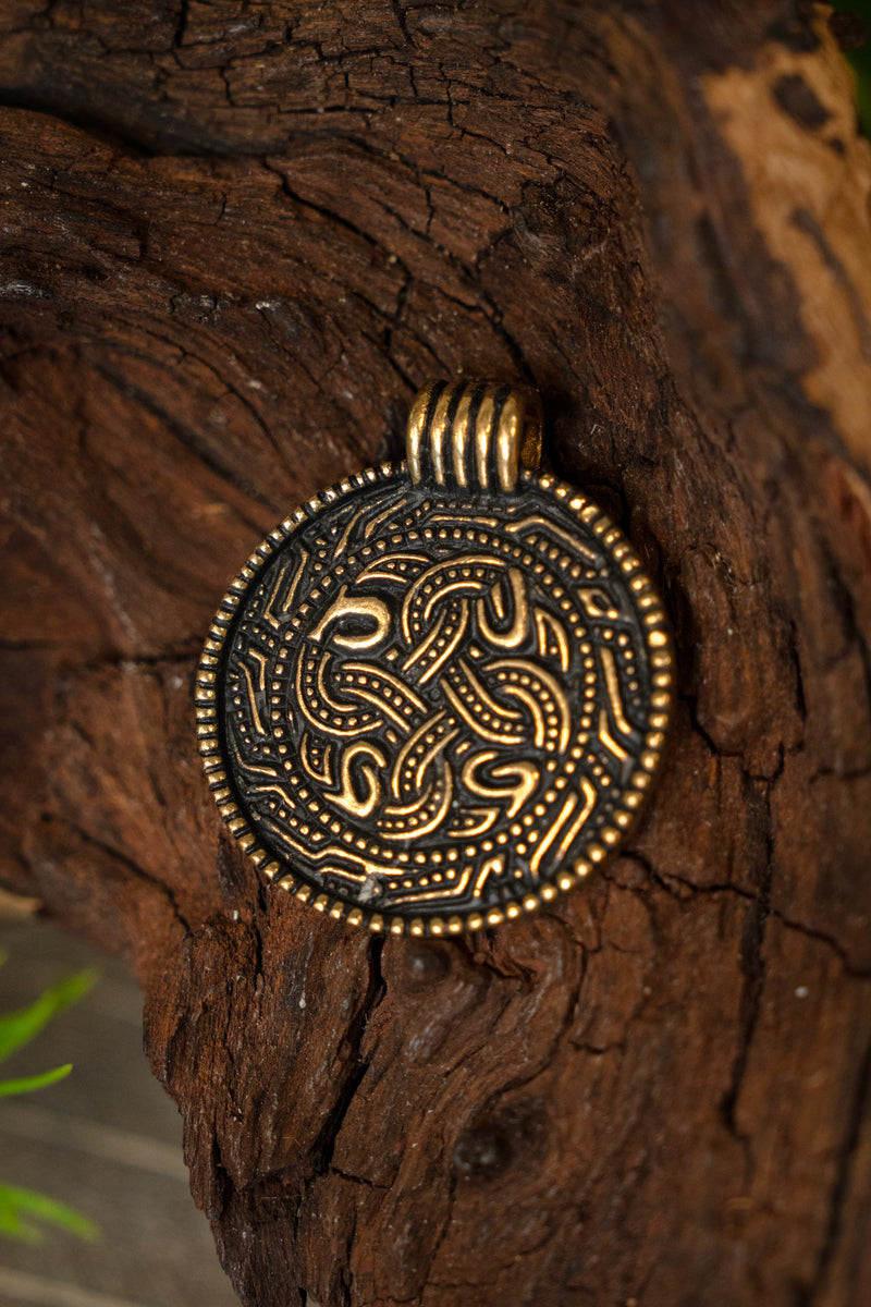 Anglo -Saxon Snake Amulet, brąz