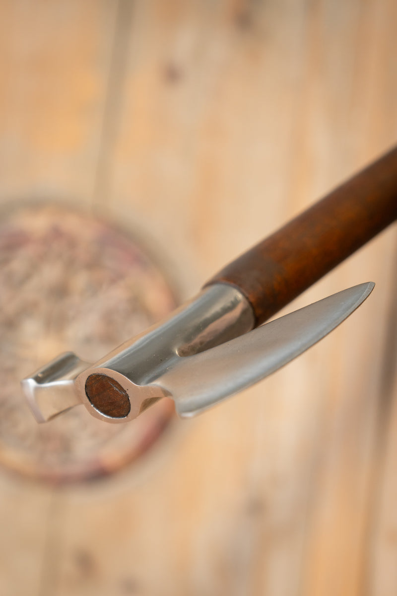 13e eeuwse strijdbijl met hamerblad, Maciejowski bijbel, semi-scherp