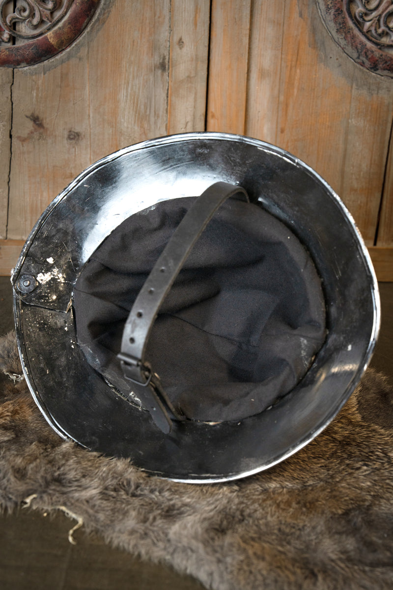 14-15e eeuwse ketelhoed, gepolijst, 1-1.2 mm