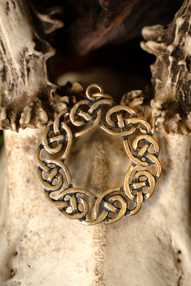Amulet Celtic wreath, bronze