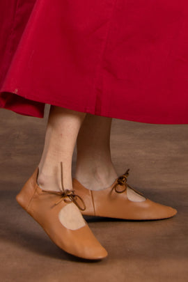 Chaussures cousues-retournées avec ceinture (1100-1500) 