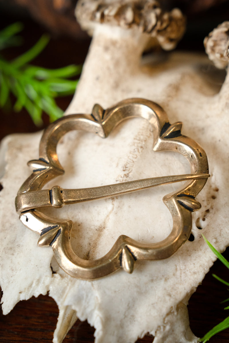 14e eeuwse Gotische broche, brons