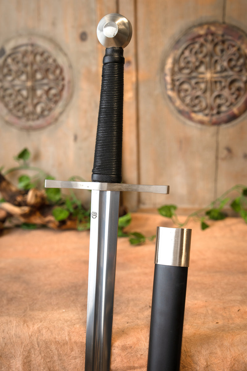 Middeleeuws langzwaard Oakeshott type XIIa, bot (battle-ready)