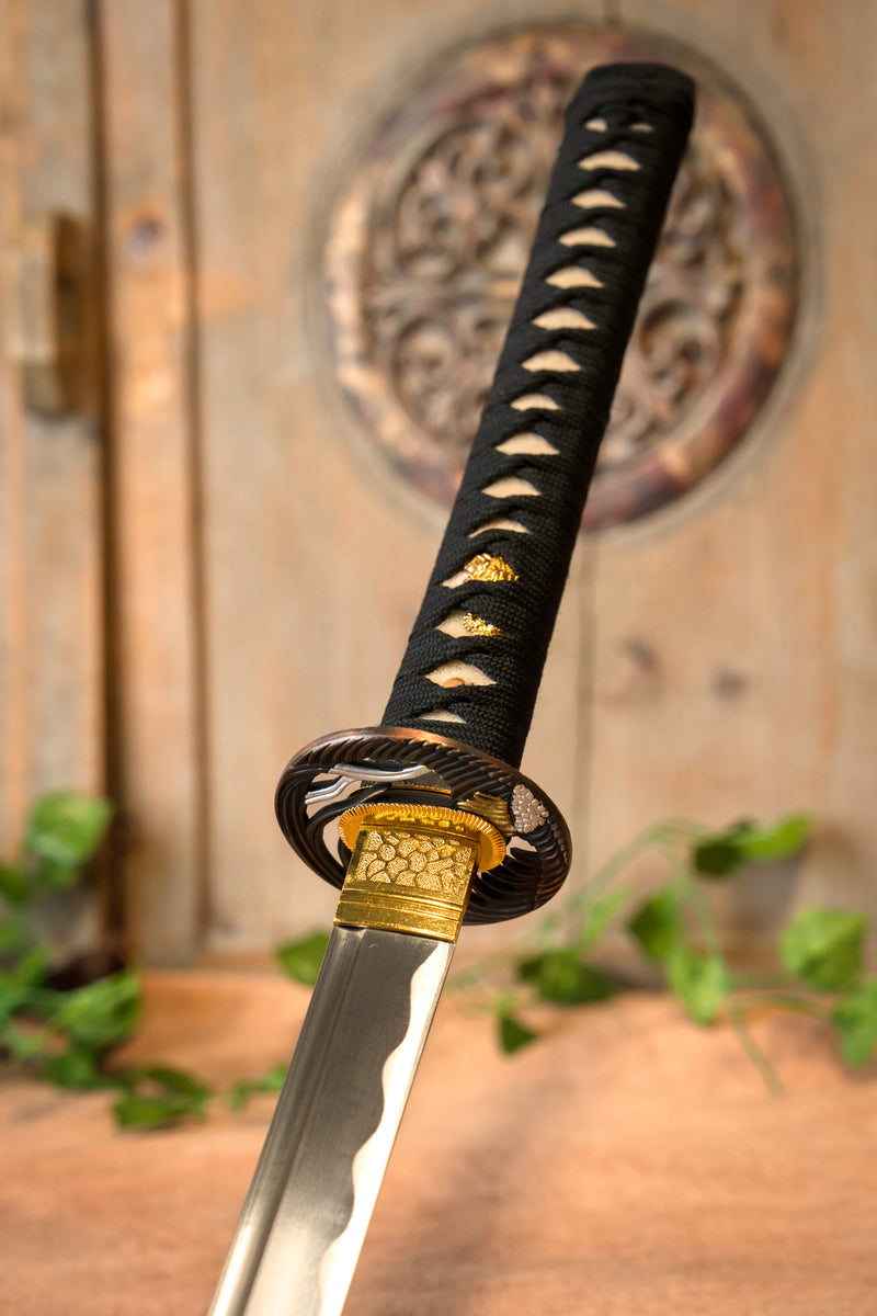 Kujaku Katana, semi-scherp
