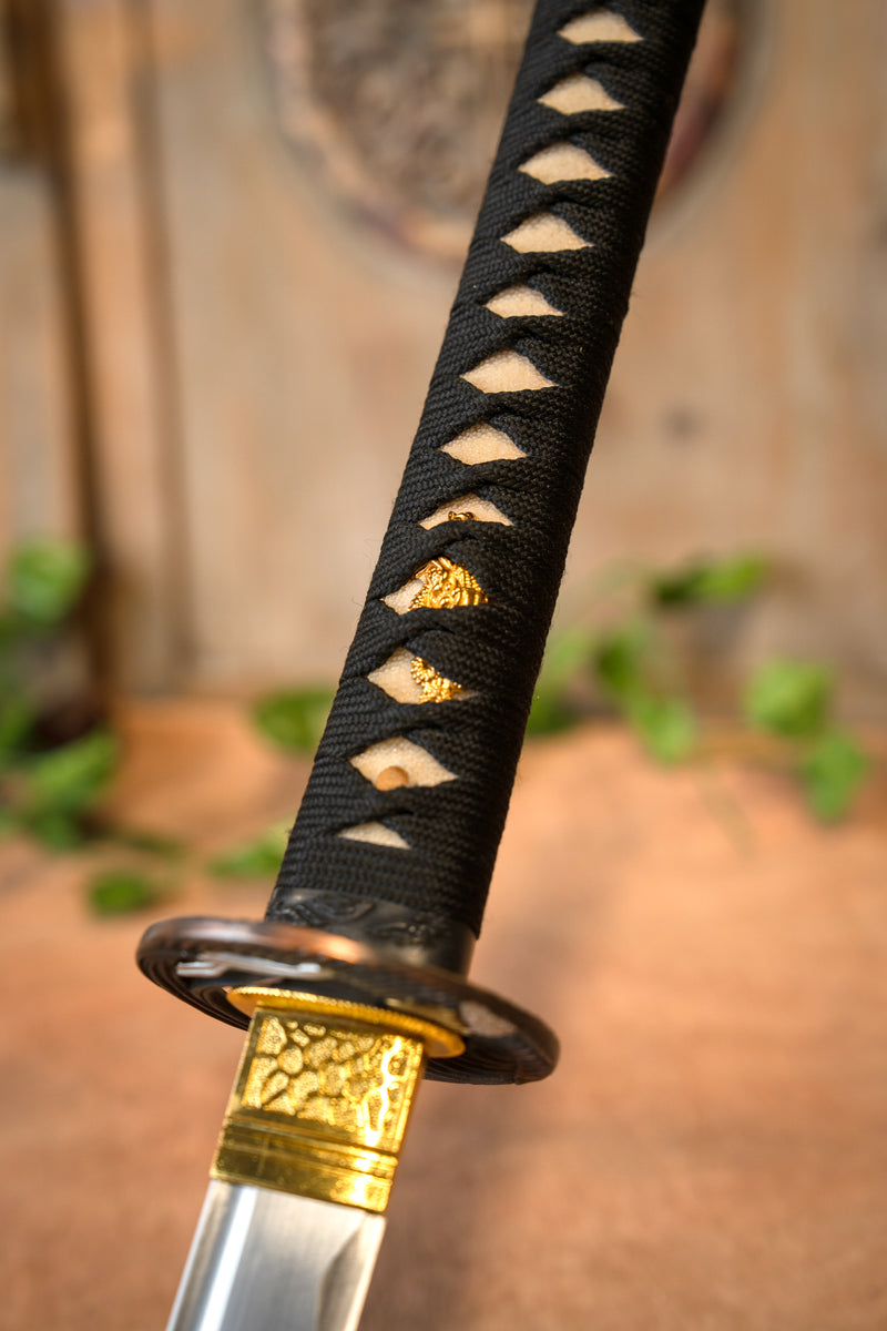 Kujaku Katana, semi-scherp