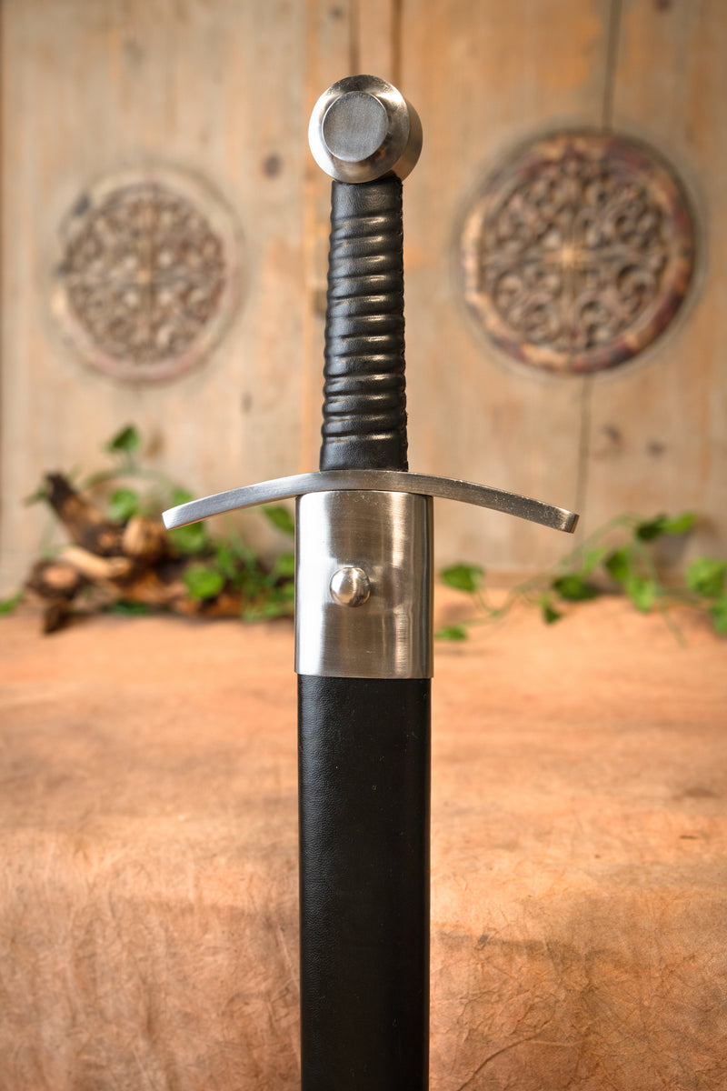 Engels gevechtszwaard, bot (battle-ready)