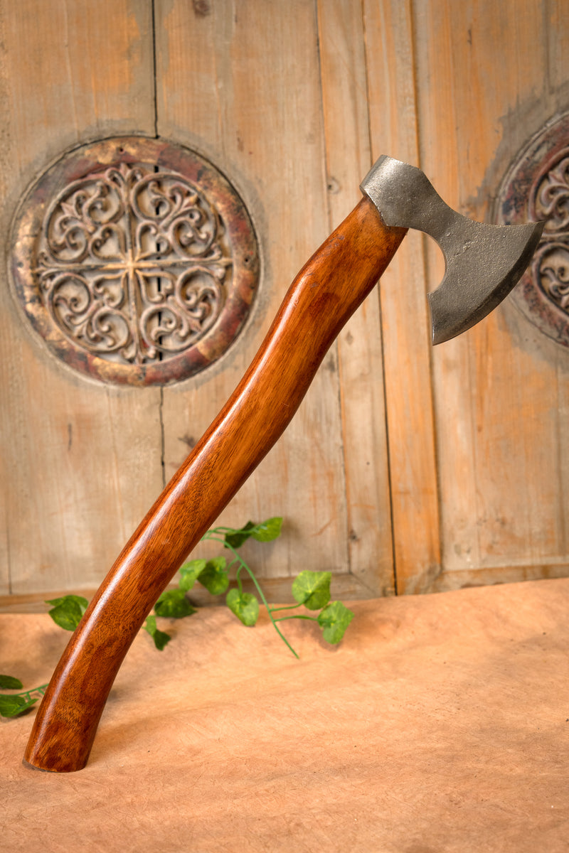 Tradycyjna siekiera drwala, średnio ostry 