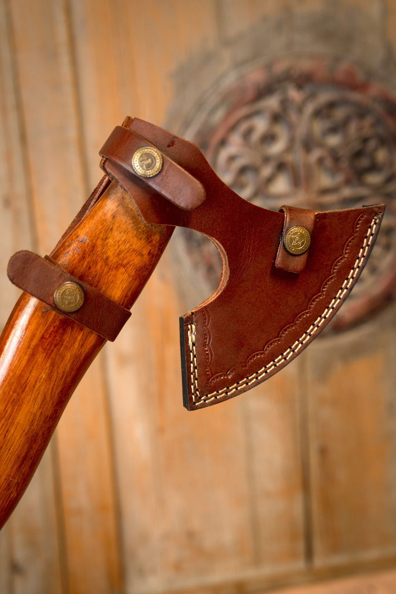 Tradycyjna siekiera drwala, średnio ostry 