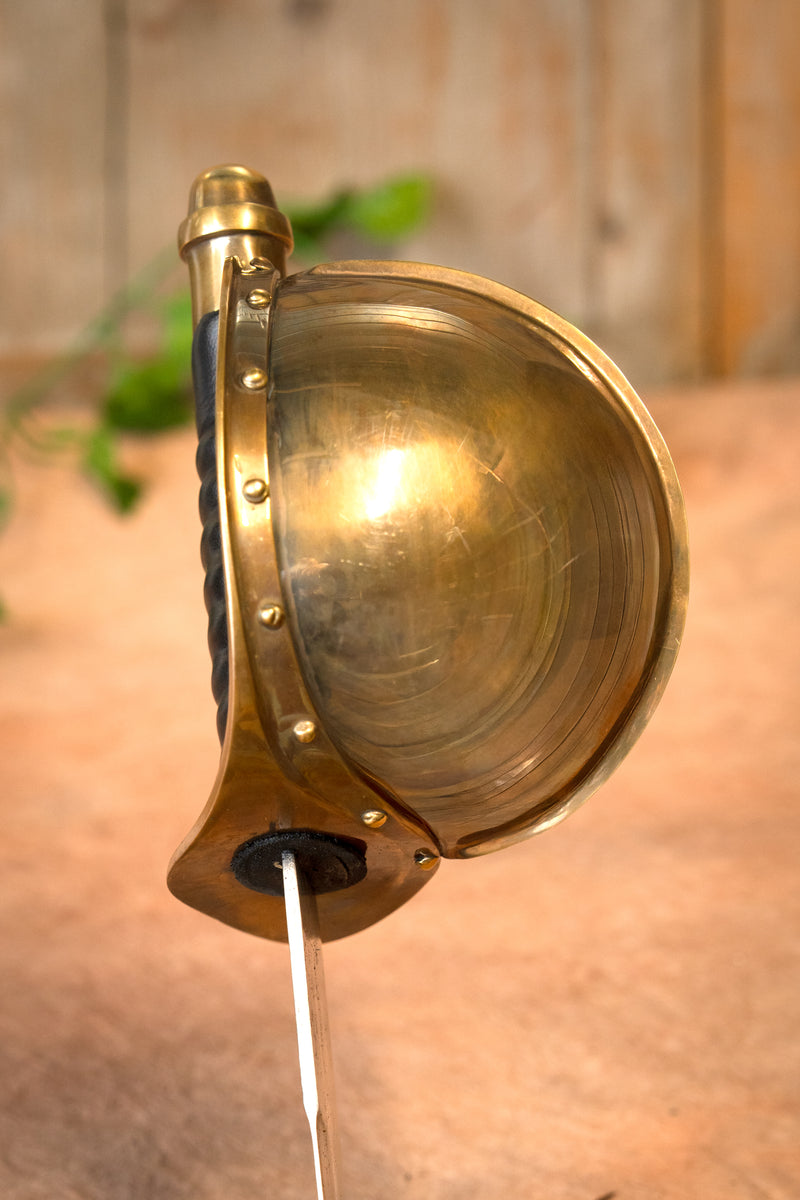 Piratensabel, halvvass 