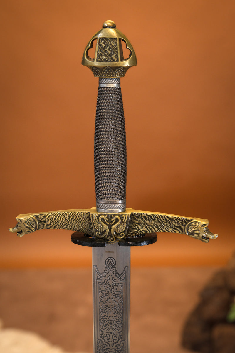 Heráldico espada, semi-afilado 