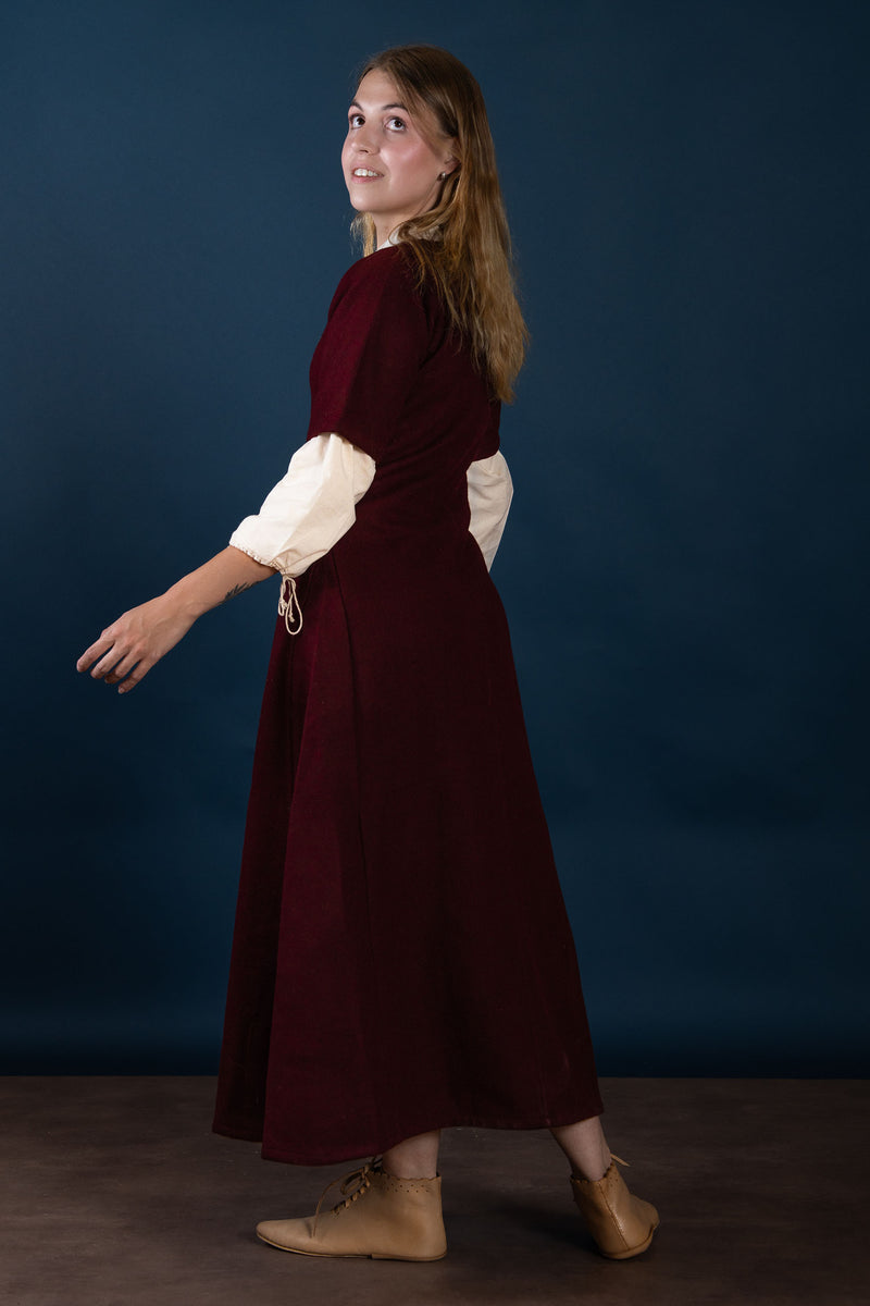 15e eeuwse cotehardie, wol, rood