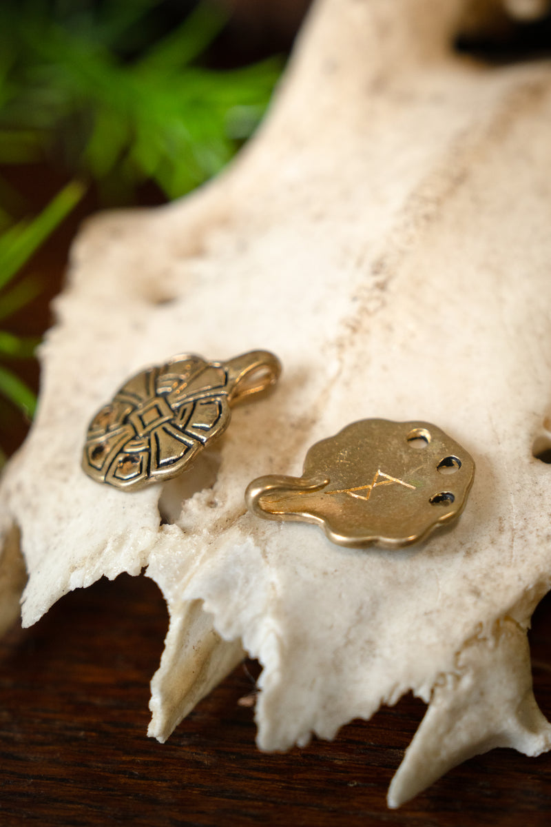 Angelsaksische sluitingen voor beenwindsels, brons