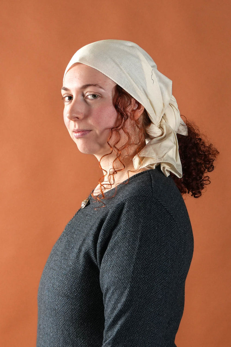 Middeleeuwse hoofddoek, crème