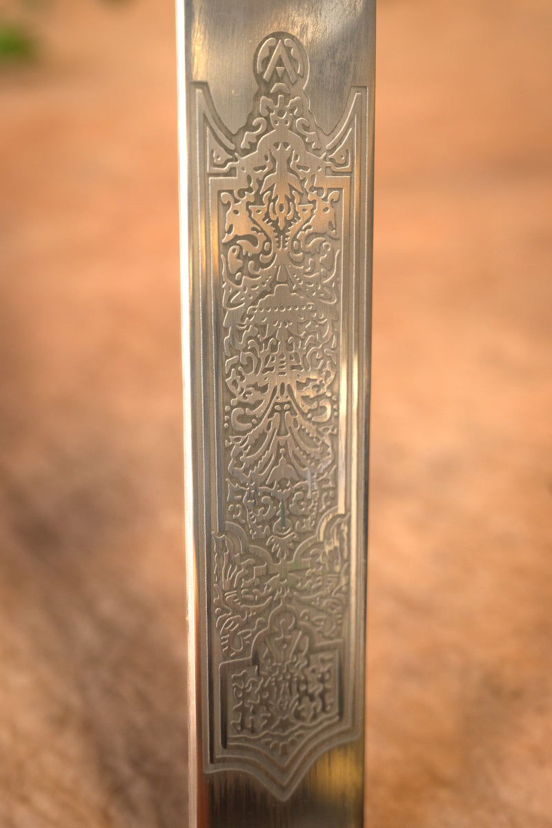 Heráldico espada, semi-afilado 