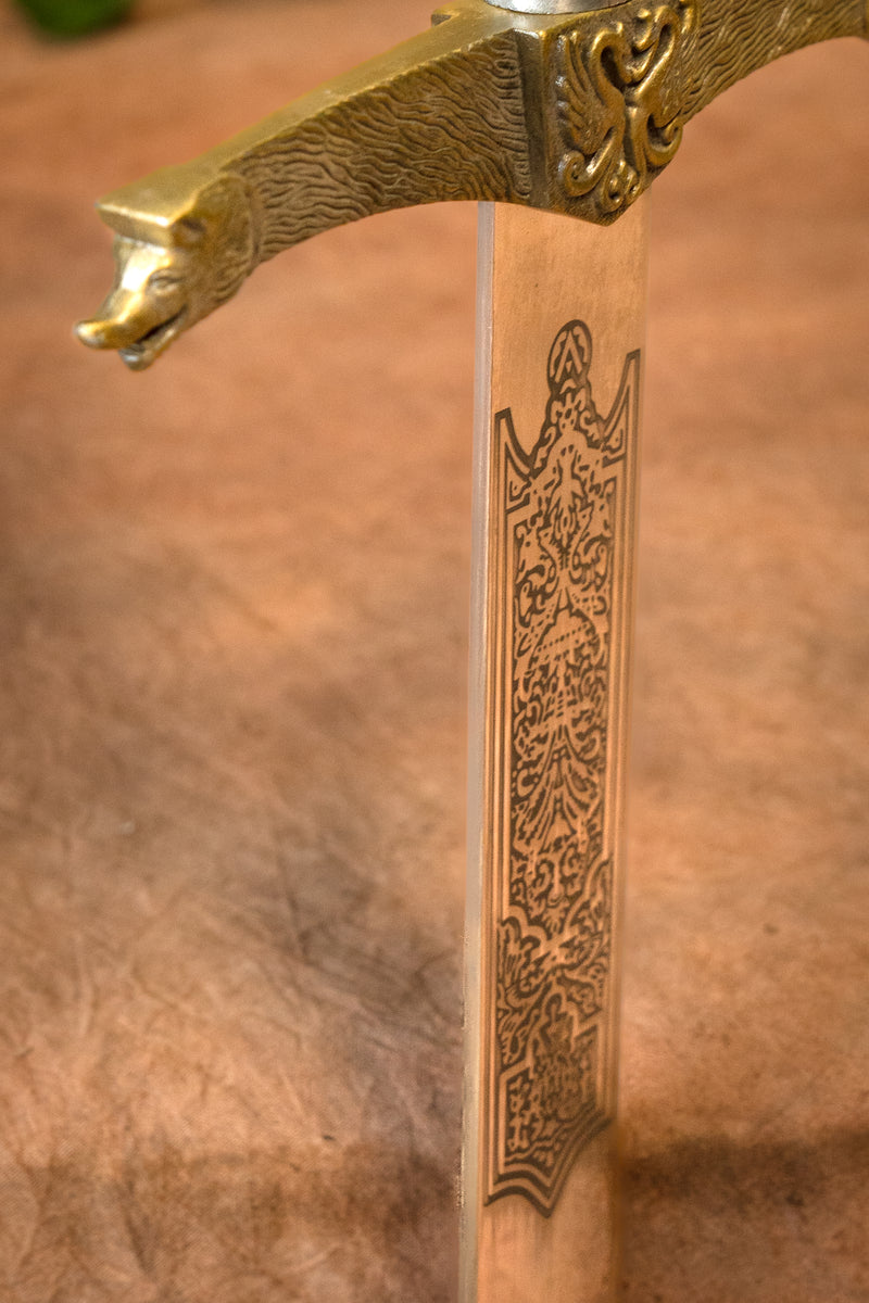 Heráldico espada, semi-afilado 