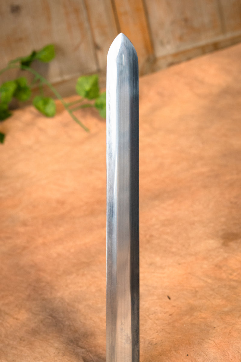 Heráldico espada, semi-afilado 