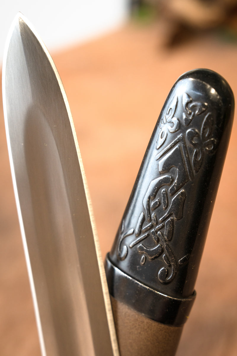 Vikingzwaard Bjorn met luxe schede, semi-scherp