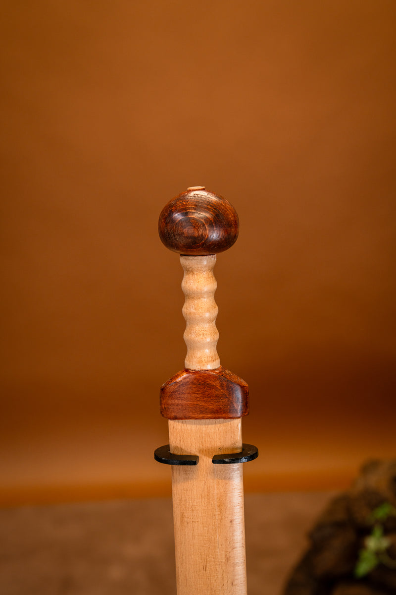 Træ gladius, Rubis, 68 cm 