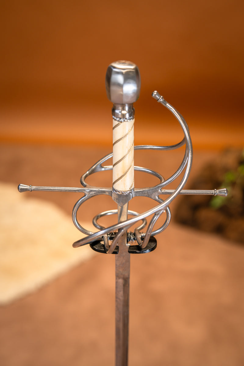 Rapier Dumas mit Scheide, semi-scharf 