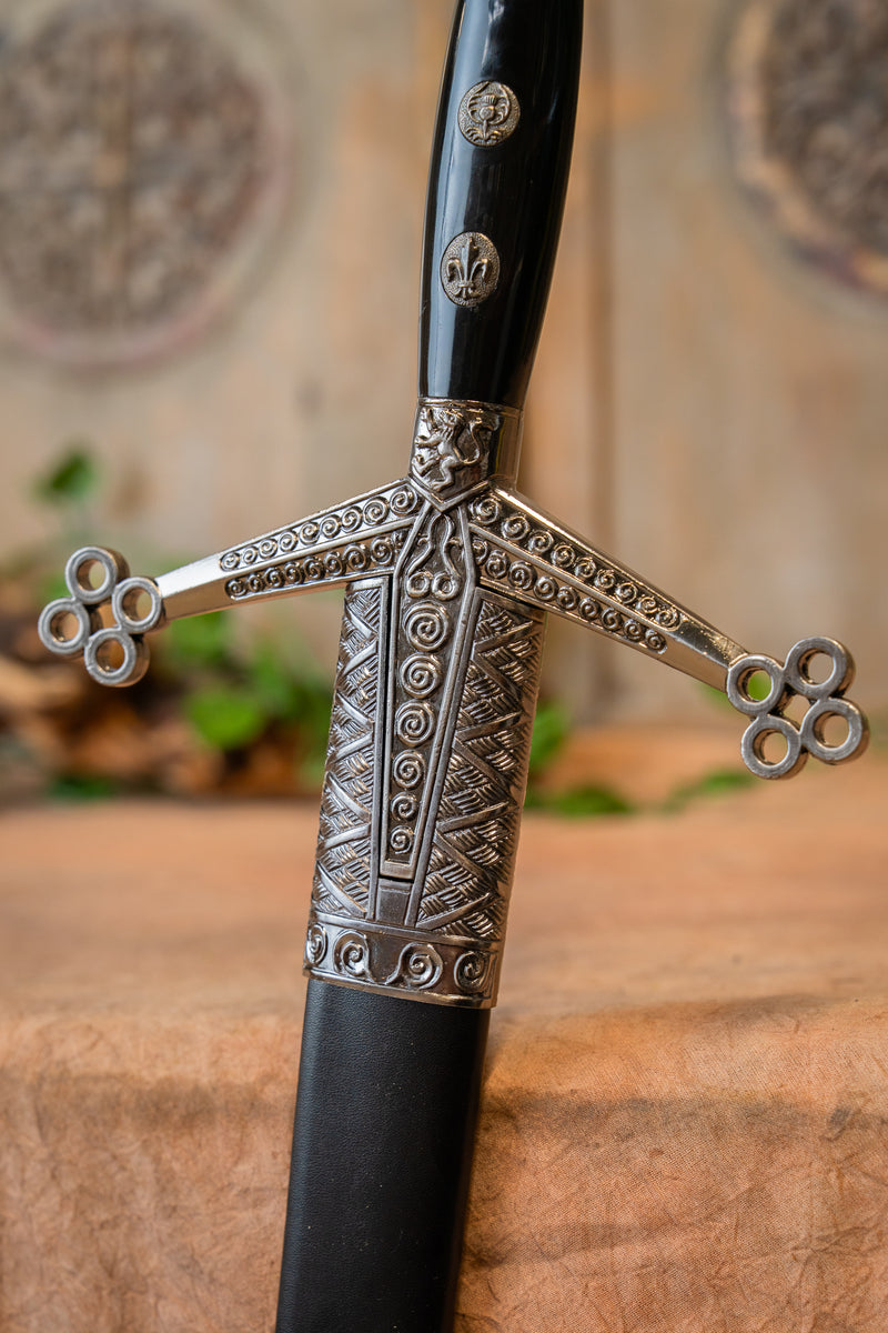 Claymore avec fourreau, semi-tranchant 