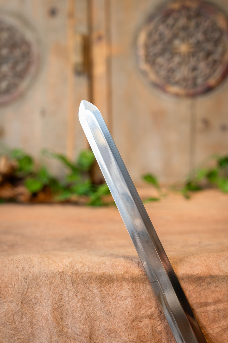 Claymore avec fourreau, semi-tranchant 