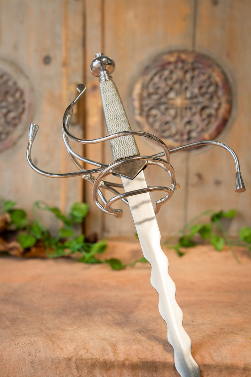 Rapier met flambergekling, semi-scherp