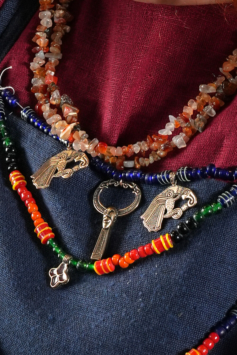 Viking amulet gehoornde Odin, brons